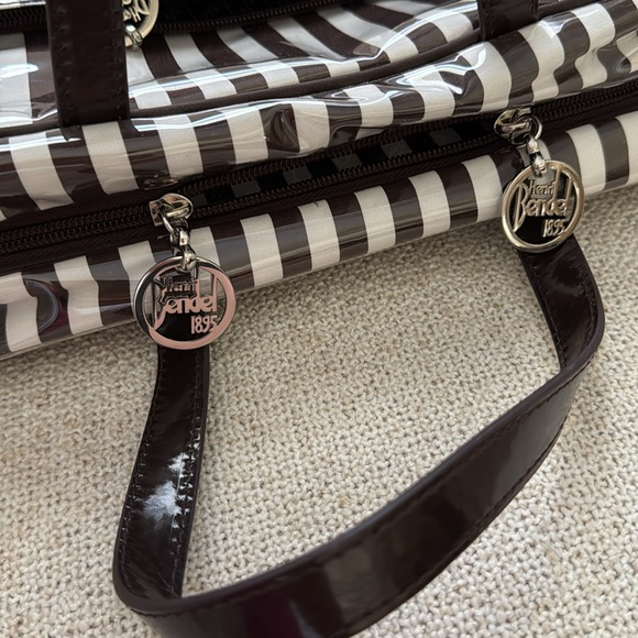 🌸Henri Bendel Carry All Bag🌸 - Picture 6 of 16